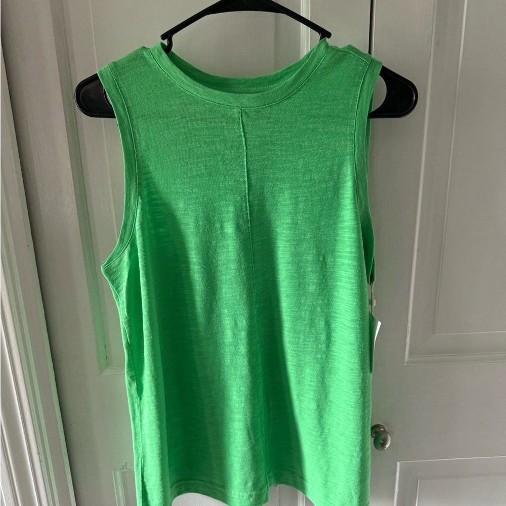 NWT Caslon Sleeveless Green Muscle Tee